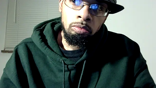 Snapshot of WhiskeyWood_DuhGOD chatting on 2, 3, 2025 WhiskeyWood DuhGOD online show from 2, 3, 2025