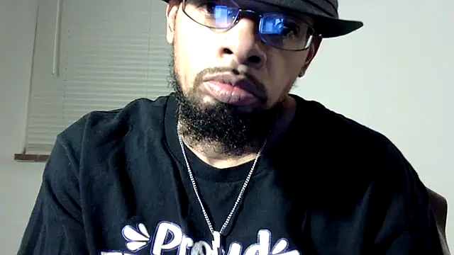 Snapshot of WhiskeyWood_DuhGOD chatting on 6, 3, 2025 WhiskeyWood DuhGOD online show from 6, 3, 2025