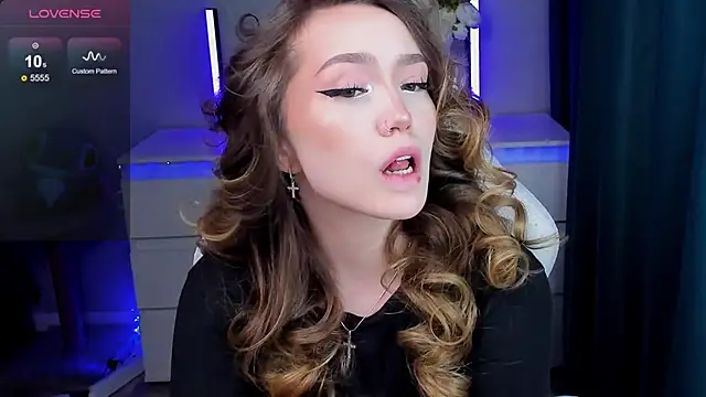 Evia r0se online show from 22, 11, 2025