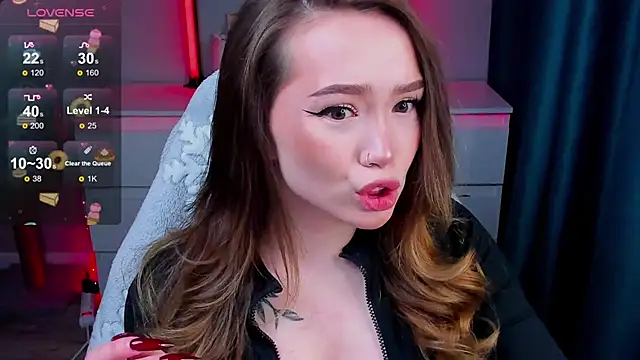 Snapshot of Evia_r0se chatting on 27, 2, 2026 Evia r0se online show from 27, 2, 2026