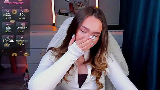 Snapshot of Evia_r0se chatting on 13, 3, 2026 Evia r0se online show from 13, 3, 2026