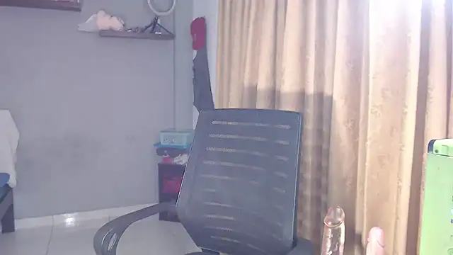 SusanLeroy online show from 10, 10, 2025