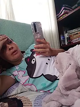 Samantha Sullivan  online show from 6, 3, 2026