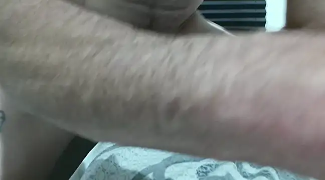 Snapshot of overaveragefreak4you chatting on 6, 12, 2024 overaveragefreak4you online show from 6, 12, 2024