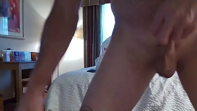 Snapshot of overaveragefreak4you chatting on 24, 1, 2025 overaveragefreak4you online show from 24, 1, 2025