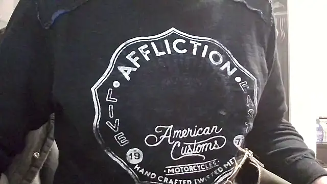 Snapshot of overaveragefreak4you chatting on 15, 2, 2025 overaveragefreak4you online show from 15, 2, 2025