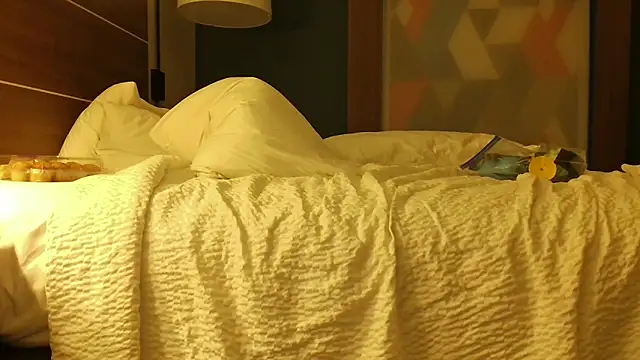 Snapshot of overaveragefreak4you chatting on 22, 9, 2025 overaveragefreak4you online show from 22, 9, 2025