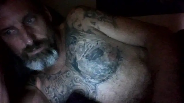 Snapshot of overaveragefreak4you chatting on 27, 11, 2025 overaveragefreak4you online show from 27, 11, 2025