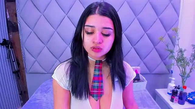 venusowen  online show from 16, 10, 2025