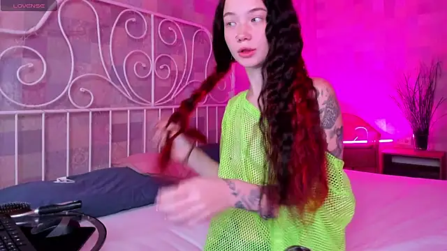 Kira yoon online show from 25, 1, 2025