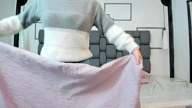 Jade squirtt online show from 7, 12, 2024