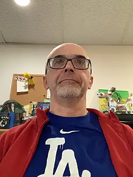 Snapshot of MaxVain chatting on 10, 3, 2025 MaxVain online show from 10, 3, 2025