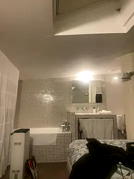 Snapshot of MaxVain chatting on 19, 11, 2025 MaxVain online show from 19, 11, 2025