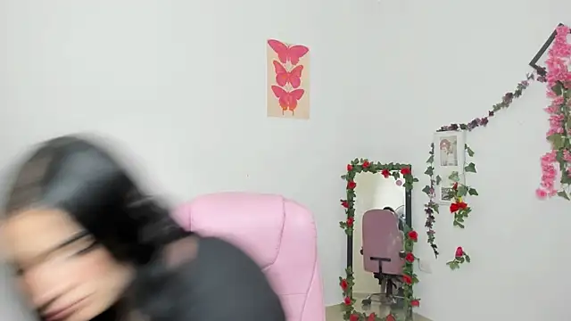 Emic  online show from 13, 11, 2025