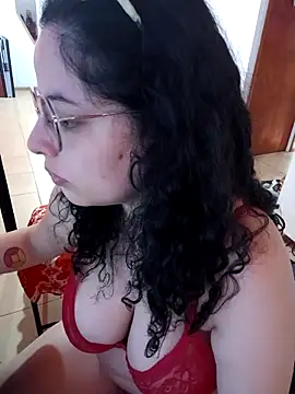 Snapshot of babyluna939 chatting on 4, 11, 2025 babyluna939 online show from 4, 11, 2025