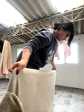 Snapshot of Little_Ivy chatting on 5, 11, 2025 Little Ivy online show from 5, 11, 2025