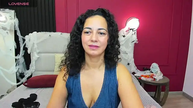 Linda Insatiable online show from 26, 10, 2025