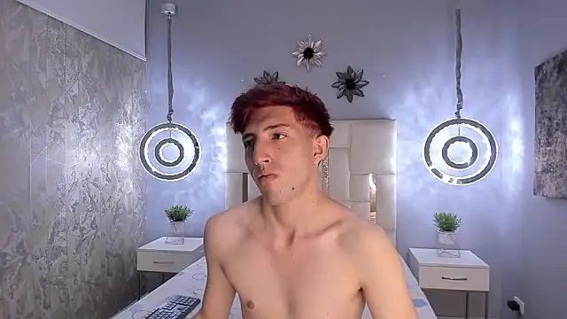 Un Slutty online show from 8, 1, 2025