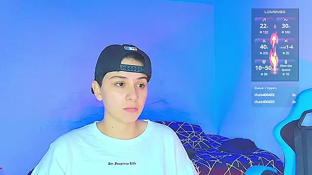 Snapshot of aron_wi chatting on 24, 12, 2024 aron wi online show from 24, 12, 2024