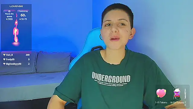 Snapshot of aron_wi chatting on 12, 1, 2025 aron wi online show from 12, 1, 2025