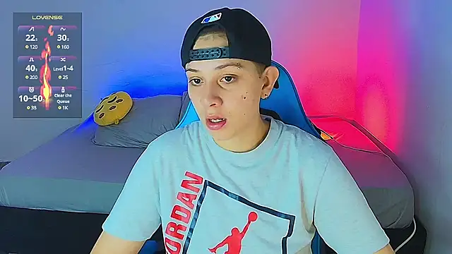 Snapshot of aron_wi chatting on 21, 1, 2025 aron wi online show from 21, 1, 2025