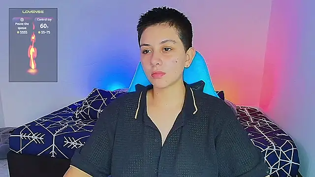 Snapshot of aron_wi chatting on 30, 1, 2025 aron wi online show from 30, 1, 2025