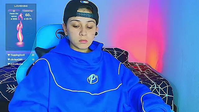 Snapshot of aron_wi chatting on 3, 2, 2025 aron wi online show from 3, 2, 2025