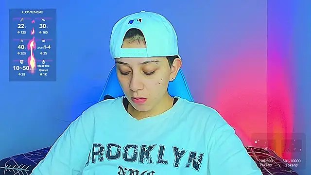 Snapshot of aron_wi chatting on 3, 2, 2025 aron wi online show from 3, 2, 2025