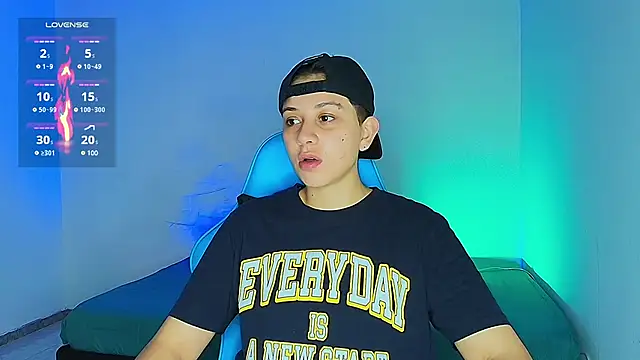 Snapshot of aron_wi chatting on 15, 2, 2025 aron wi online show from 15, 2, 2025