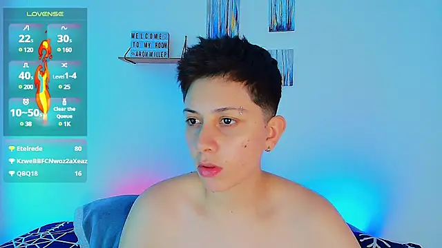 Snapshot of aron_wi chatting on 10, 3, 2025 aron wi online show from 10, 3, 2025