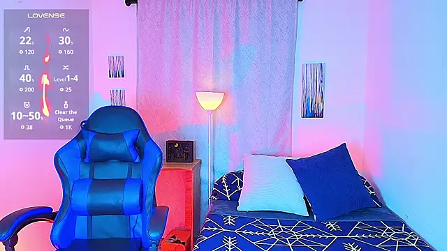 Snapshot of aron_wi chatting on 12, 11, 2025 aron wi online show from 12, 11, 2025