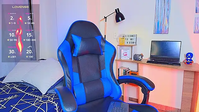 Snapshot of aron_wi chatting on 16, 12, 2025 aron wi online show from 16, 12, 2025