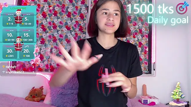 Snapshot of -Gwen- chatting on 28, 12, 2024 -Gwen- online show from 28, 12, 2024