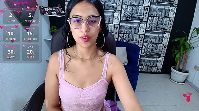 PaolaMendez  online show from 29, 9, 2025