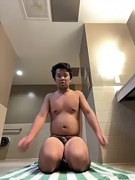 Snapshot of bigasianloads25 chatting on 4, 10, 2025 bigasianloads25 online show from 4, 10, 2025