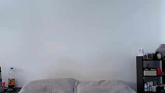 anika lowen02 online show from 7, 2, 2025