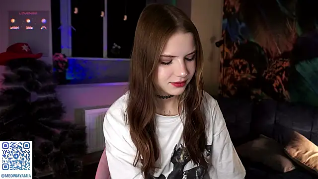 Snapshot of EvelyynLopez chatting on 20, 12, 2024 EvelyynLopez online show from 20, 12, 2024