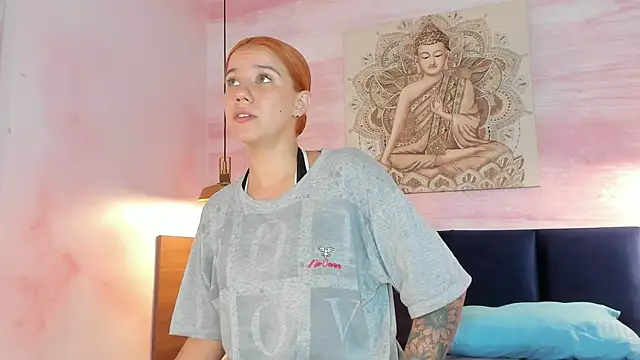 Snapshot of MelaniieRoux chatting on 13, 2, 2026 MelaniieRoux online show from 13, 2, 2026