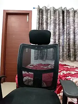 sanaya baby online show from 4, 1, 2025