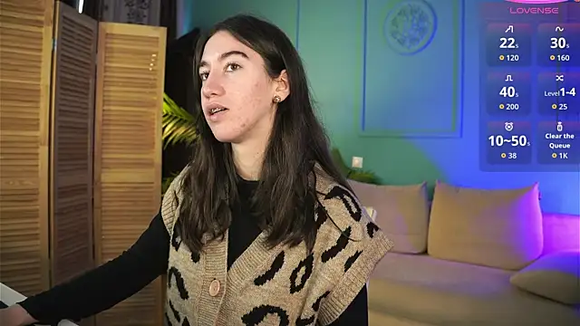 Snapshot of Belle_Via chatting on 20, 10, 2025 Belle Via online show from 20, 10, 2025