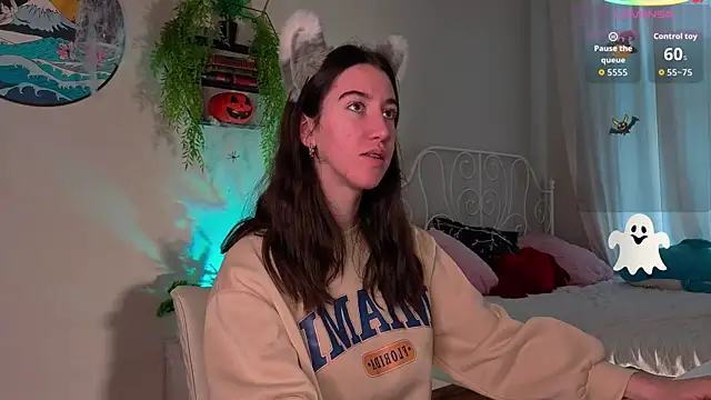 Snapshot of Belle_Via chatting on 2, 11, 2025 Belle Via online show from 2, 11, 2025