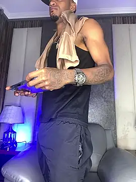 AaronCruz  online show from 6, 1, 2026