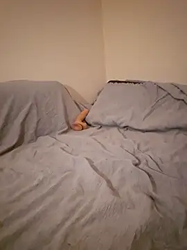 Snapshot of fox--3 chatting on 7, 11, 2025 fox--3 online show from 7, 11, 2025