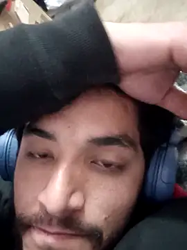 Snapshot of nskgenz chatting on 17, 12, 2025 nskgenz online show from 17, 12, 2025