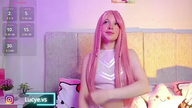 Snapshot of LucyEvans_ chatting on 13, 10, 2025 LucyEvans online show from 13, 10, 2025