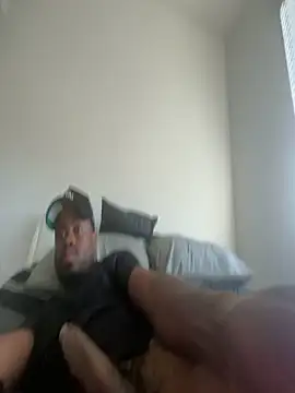 Snapshot of PointingPetrol chatting on 14, 11, 2025 PointingPetrol online show from 14, 11, 2025