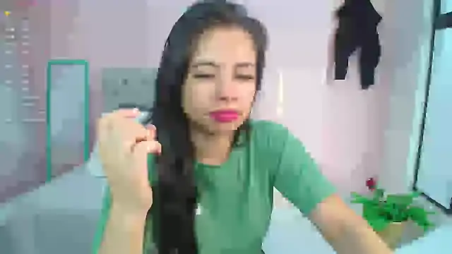 soyzarahtorres online show from 15, 1, 2025