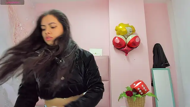 soyzarahtorres online show from 21, 10, 2025