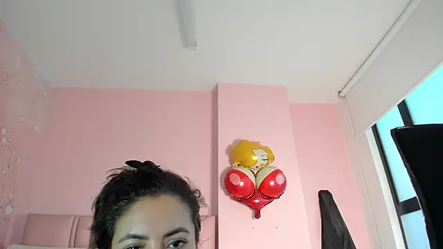 soyzarahtorres online show from 25, 11, 2025