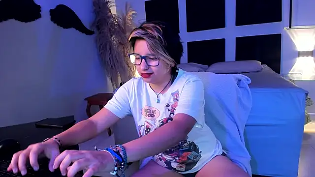 NovaGlitz online show from 4, 12, 2024